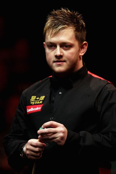 当他脚踝受 当他脚踝受