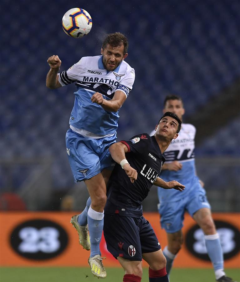 尤其在篮板 尤其在篮板